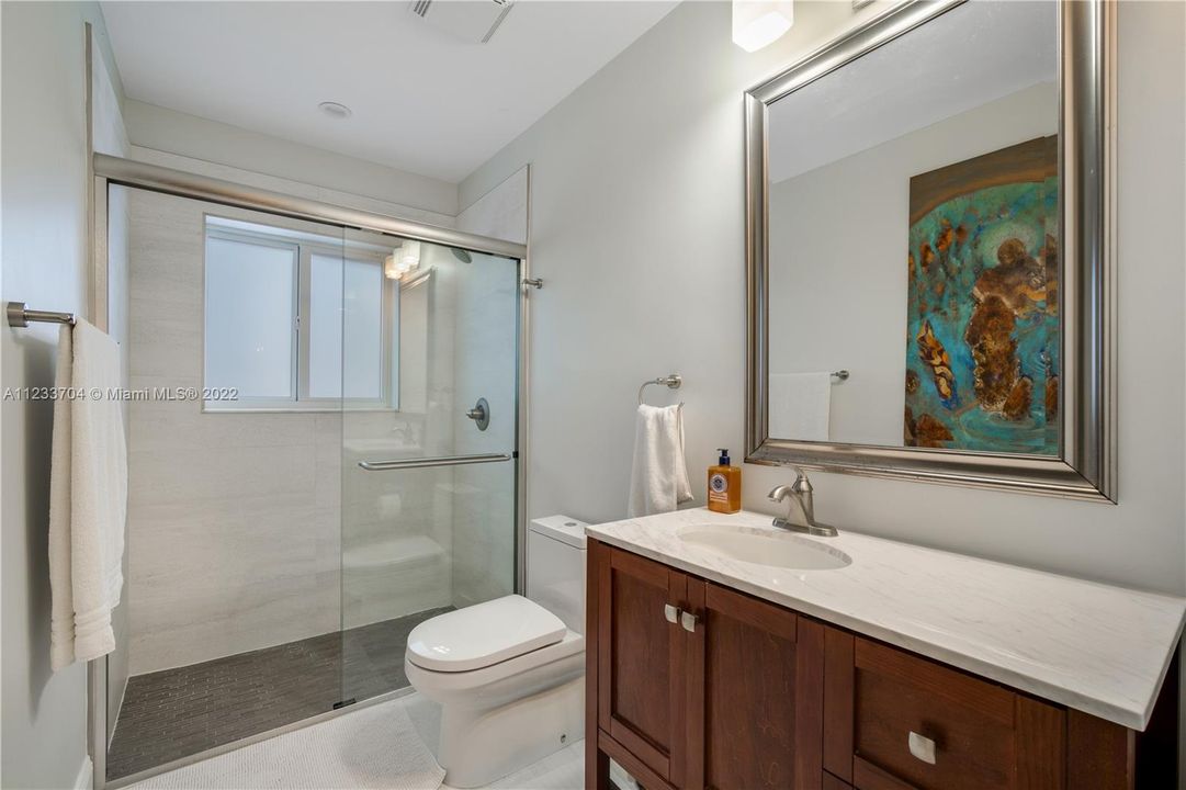 Recently Sold: $1,125,000 (2 beds, 2 baths, 1493 Square Feet)