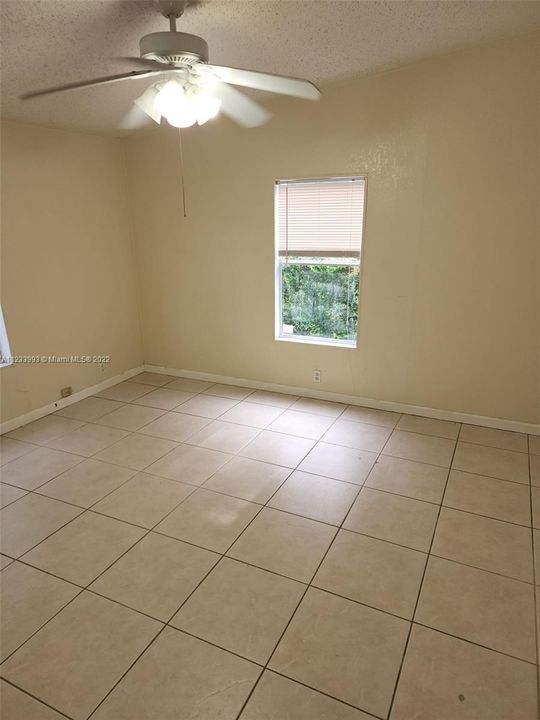 Recently Rented: $2,500 (4 beds, 2 baths, 1430 Square Feet)
