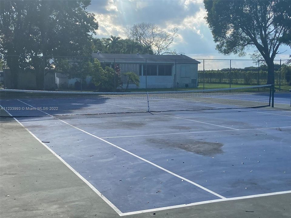 Recently Rented: $2,500 (4 beds, 2 baths, 1430 Square Feet)