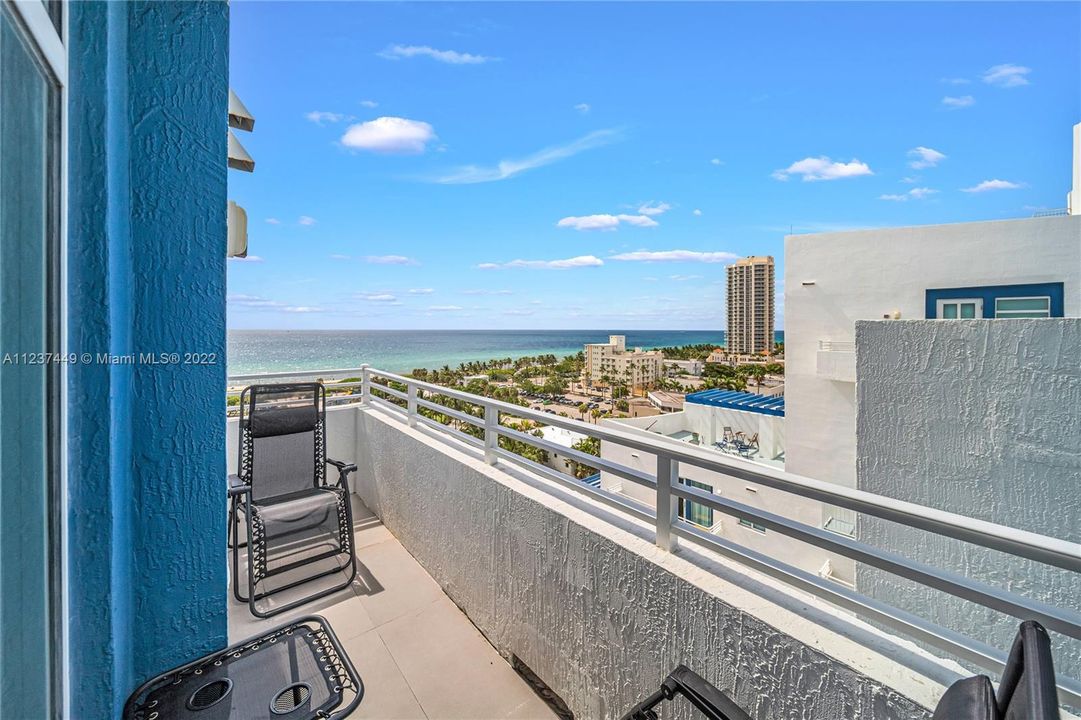 Recently Sold: $699,000 (2 beds, 2 baths, 1138 Square Feet)