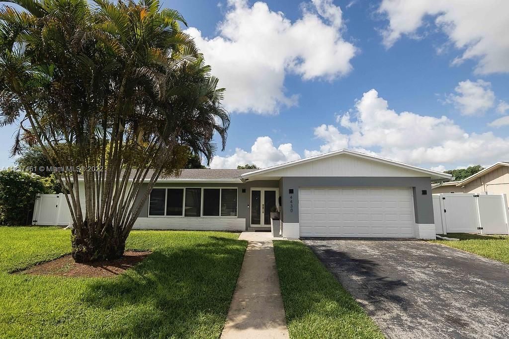 Recently Sold: $495,999 (4 beds, 2 baths, 1617 Square Feet)