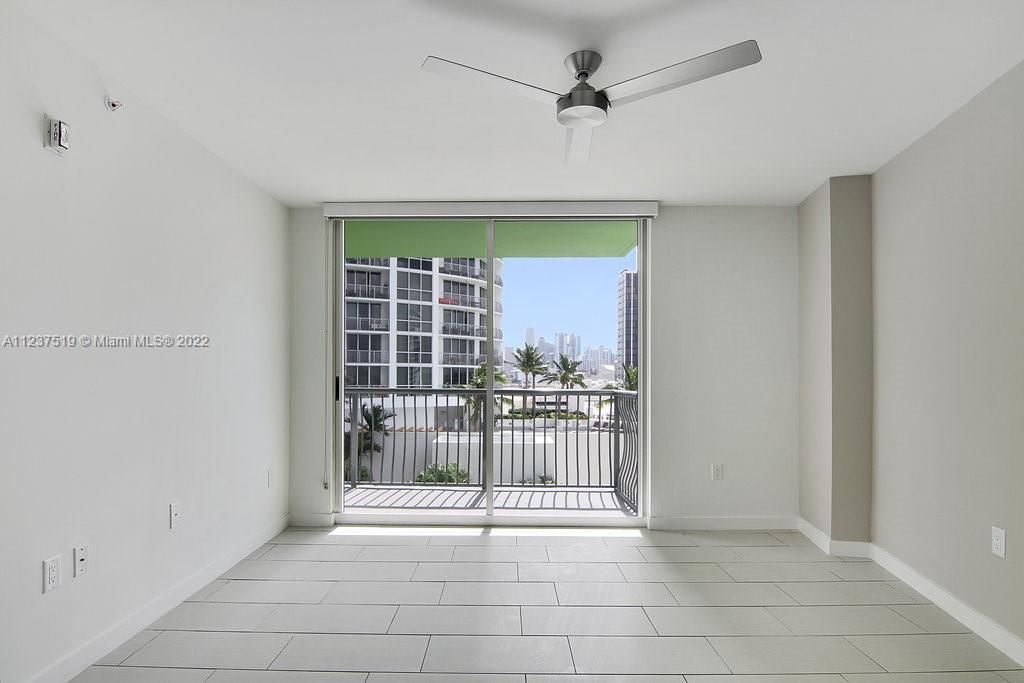 Recently Rented: $3,679 (2 beds, 2 baths, 1246 Square Feet)