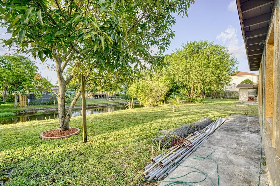 最近售出: $365,000 (2 贝兹, 2 浴室, 1474 平方英尺)