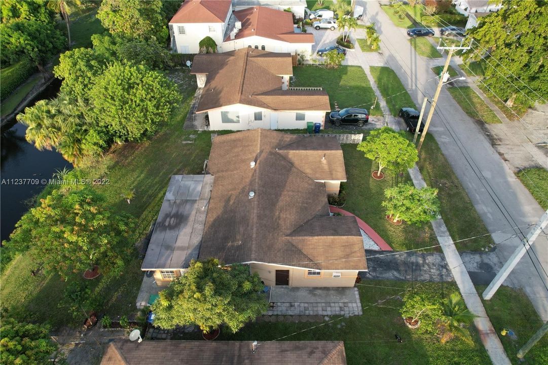 最近售出: $365,000 (2 贝兹, 2 浴室, 1474 平方英尺)