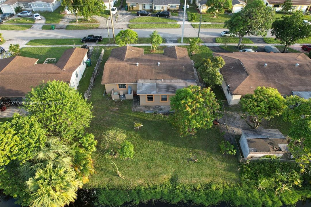 最近售出: $365,000 (2 贝兹, 2 浴室, 1474 平方英尺)