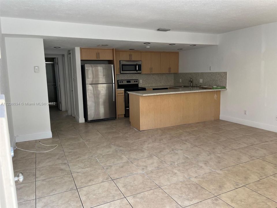 Recently Rented: $2,000 (1 beds, 1 baths, 600 Square Feet)