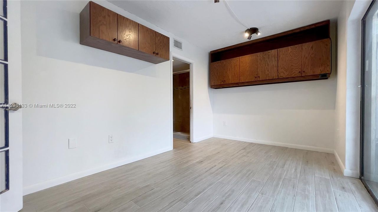 Recently Sold: $424,900 (3 beds, 2 baths, 1548 Square Feet)