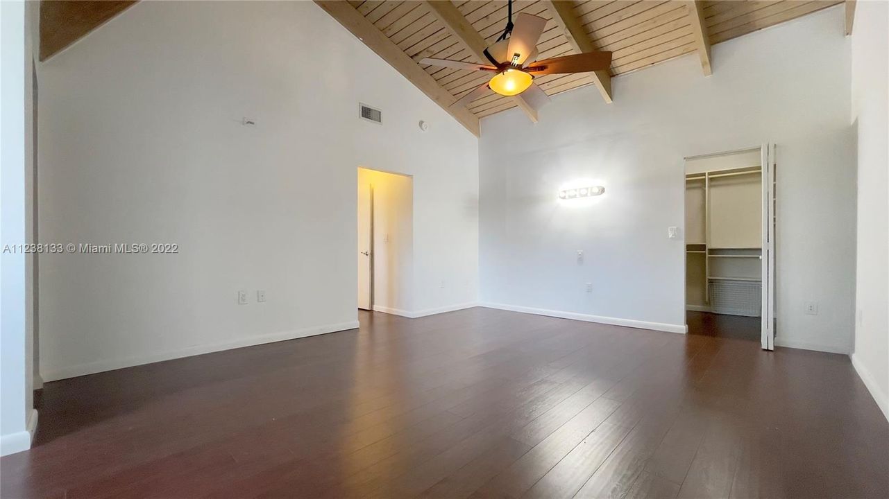 Recently Sold: $424,900 (3 beds, 2 baths, 1548 Square Feet)