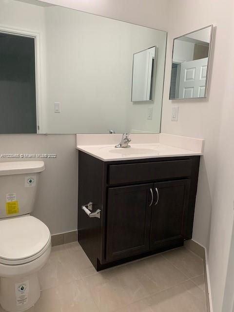 2nd bathroom