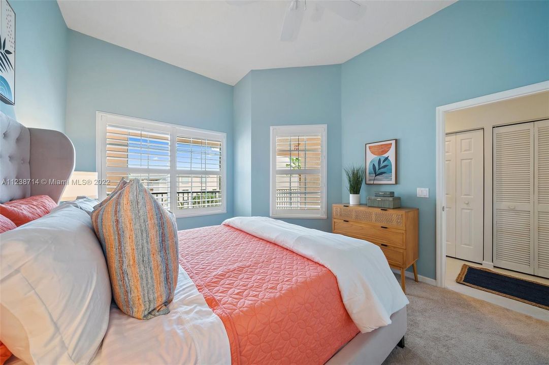 最近租的: $6,500 (2 贝兹, 2 浴室, 1204 平方英尺)