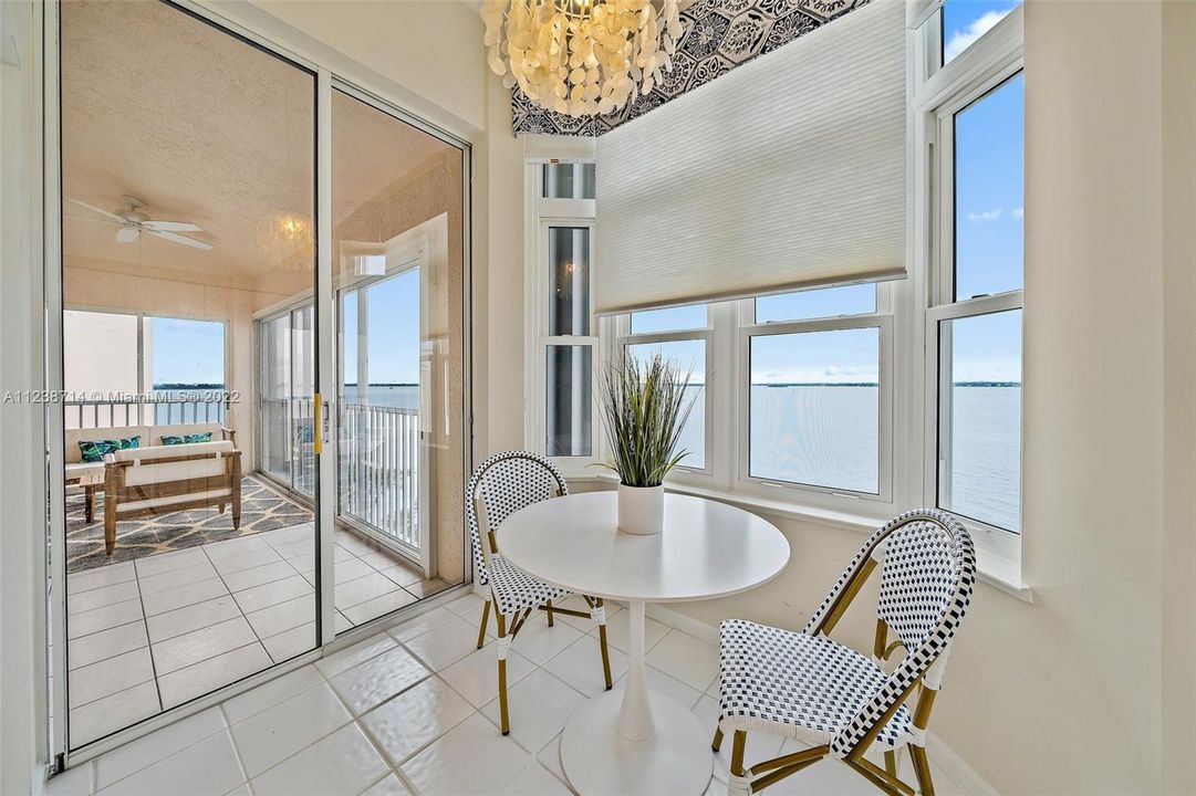 最近租的: $6,500 (2 贝兹, 2 浴室, 1204 平方英尺)