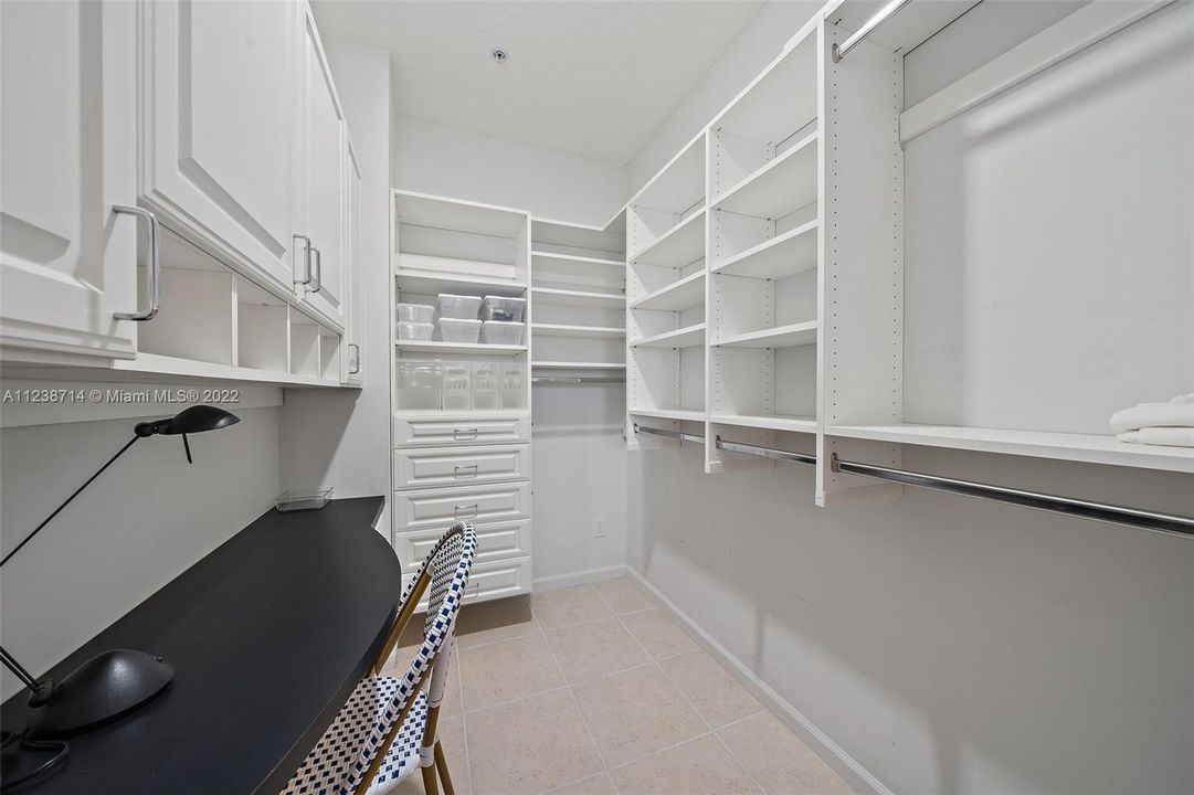 最近租的: $6,500 (2 贝兹, 2 浴室, 1204 平方英尺)