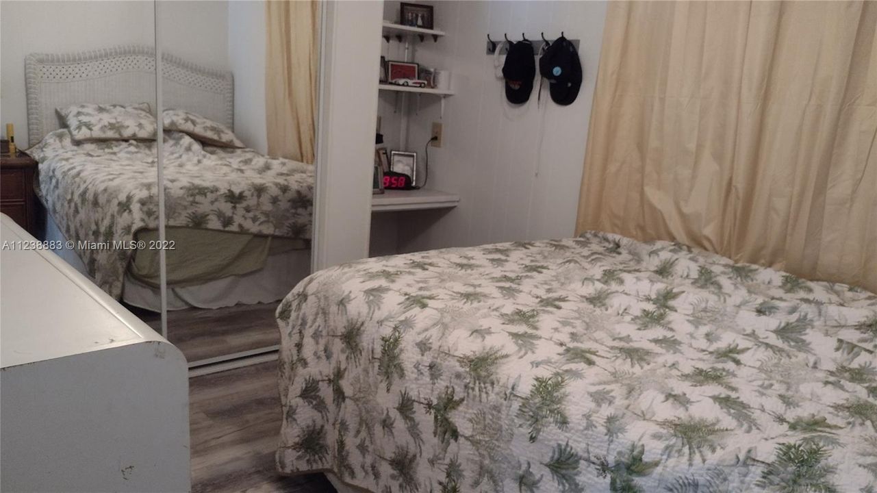 Vendido Recientemente: $118,800 (2 camas, 1 baños, 814 Pies cuadrados)