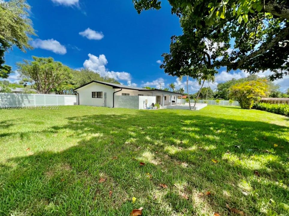 Recientemente alquilado: $10,000 (4 camas, 3 baños, 2448 Pies cuadrados)