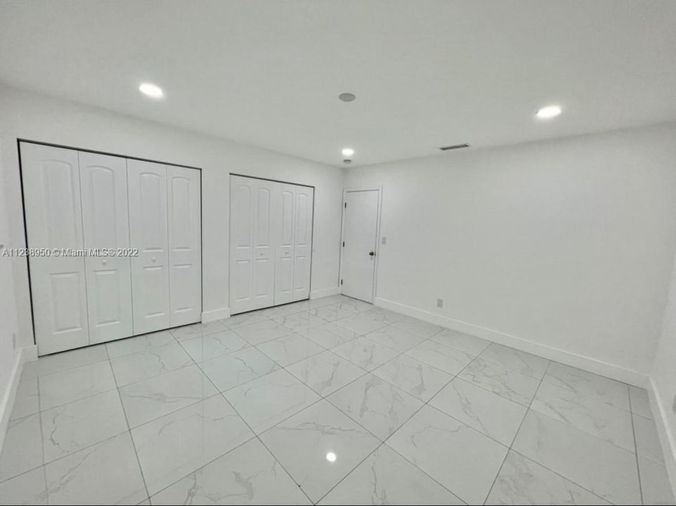 Recientemente alquilado: $10,000 (4 camas, 3 baños, 2448 Pies cuadrados)