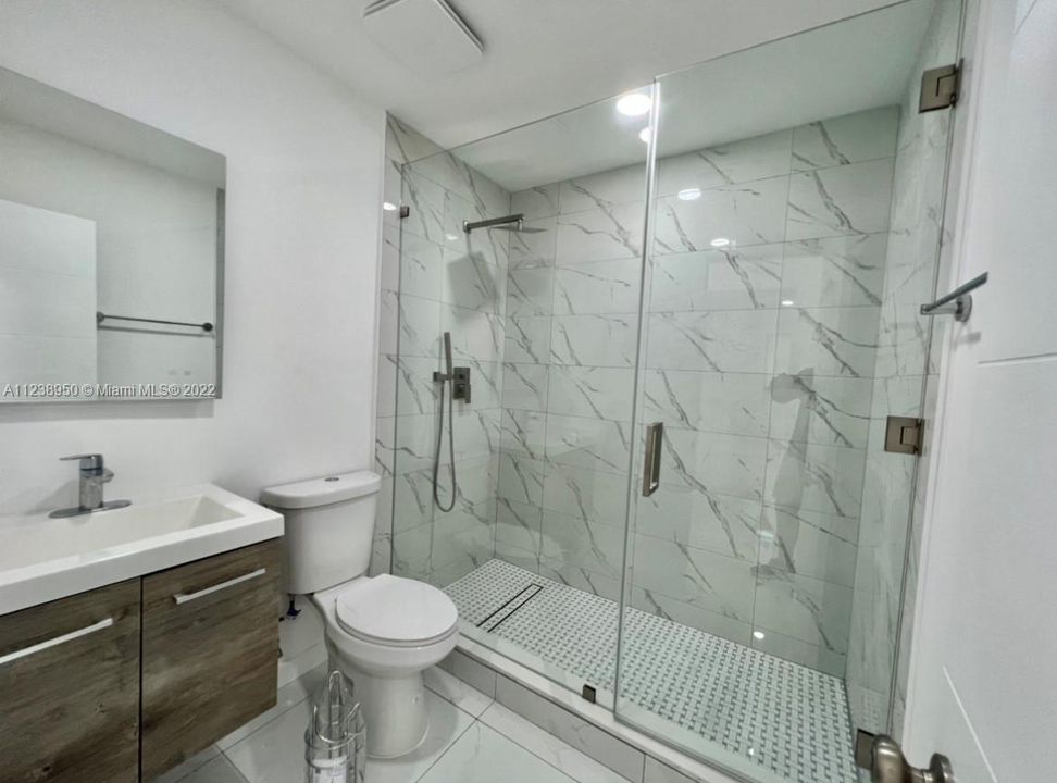 Recientemente alquilado: $10,000 (4 camas, 3 baños, 2448 Pies cuadrados)