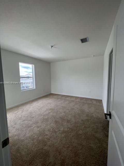 Recently Rented: $2,750 (3 beds, 2 baths, 1478 Square Feet)