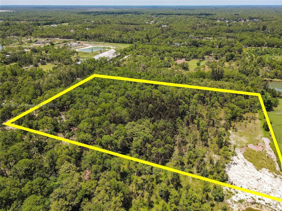 Vendido Recientemente: $1,300,000 (11.34 acres)