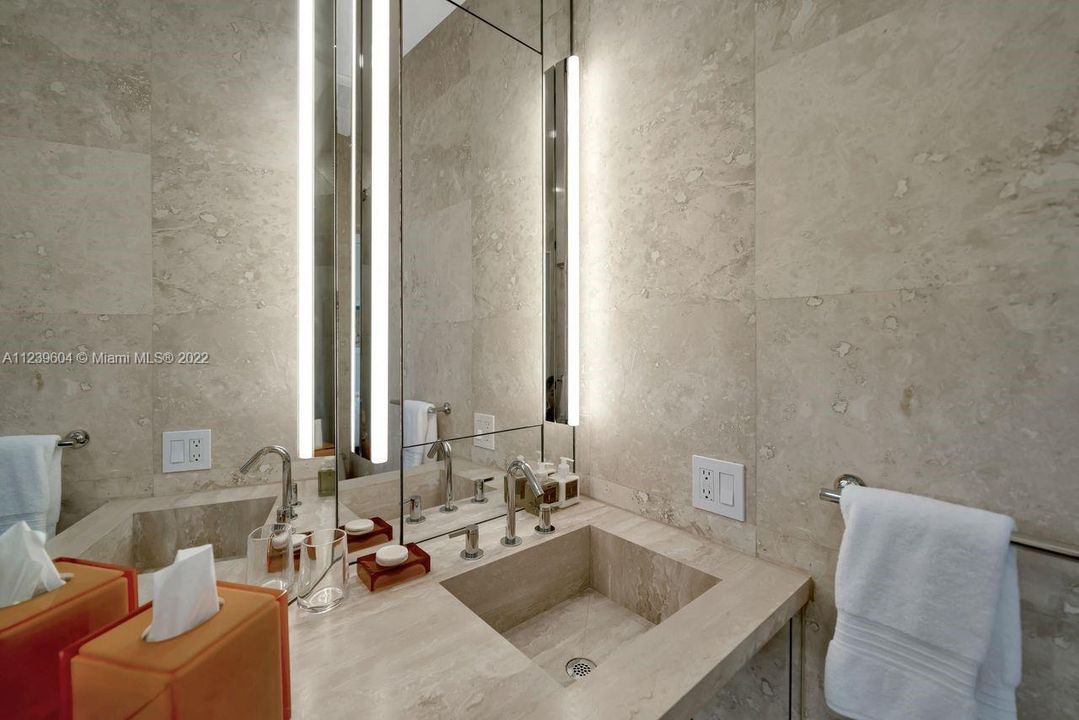 Недавно продано: $495,000 (1 спален, 1 ванн, 400 Квадратных фут)