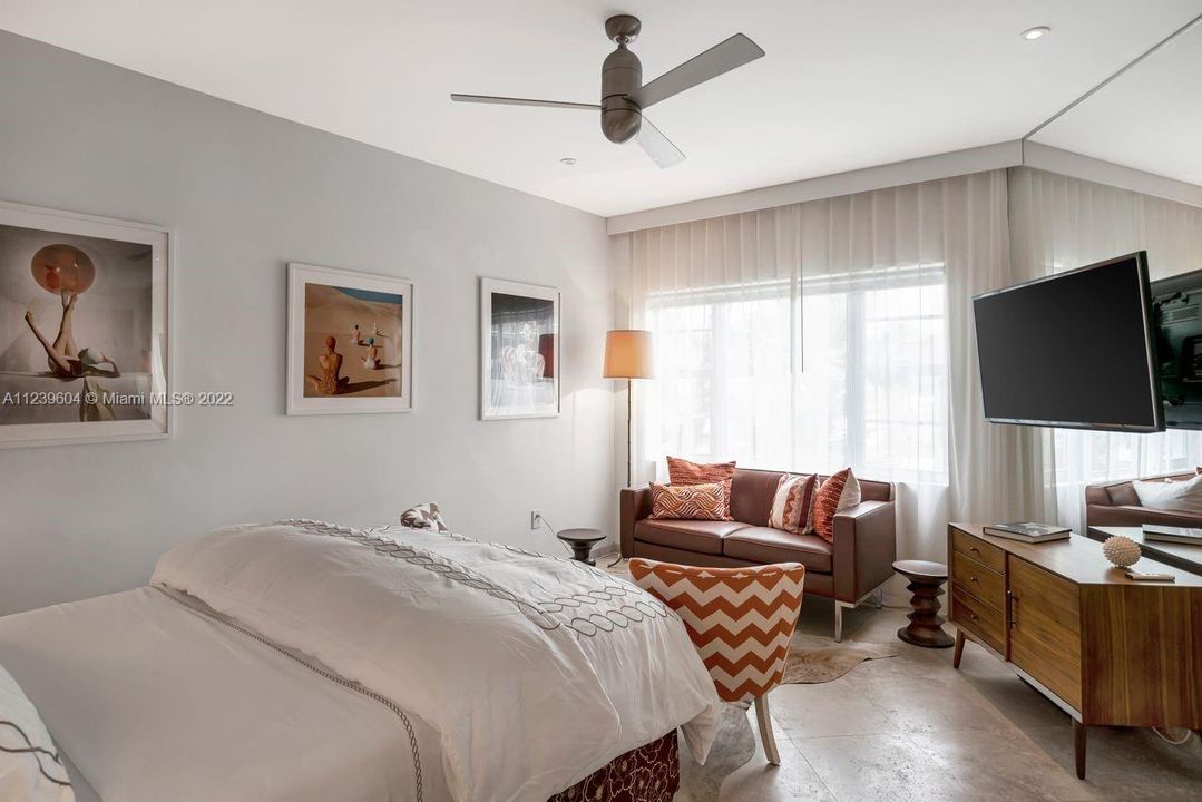 Недавно продано: $495,000 (1 спален, 1 ванн, 400 Квадратных фут)