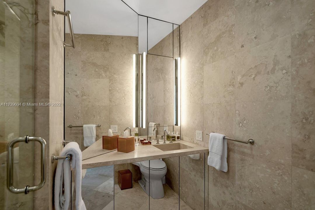 Недавно продано: $495,000 (1 спален, 1 ванн, 400 Квадратных фут)