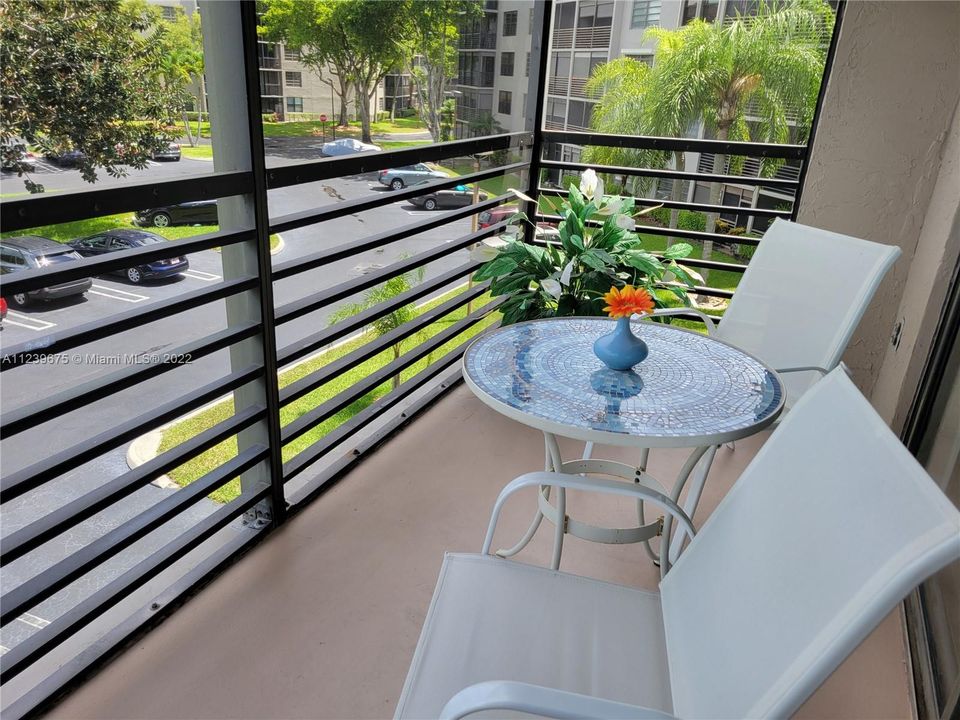 Patio/lanai with open view