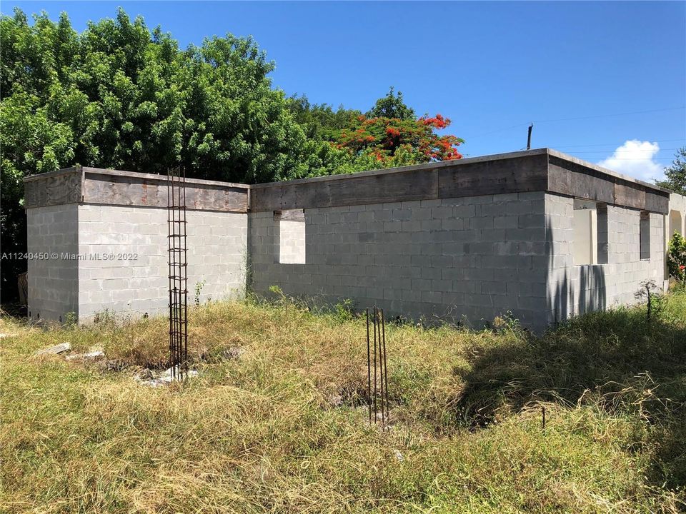 最近售出: $250,000 (0.25 acres)