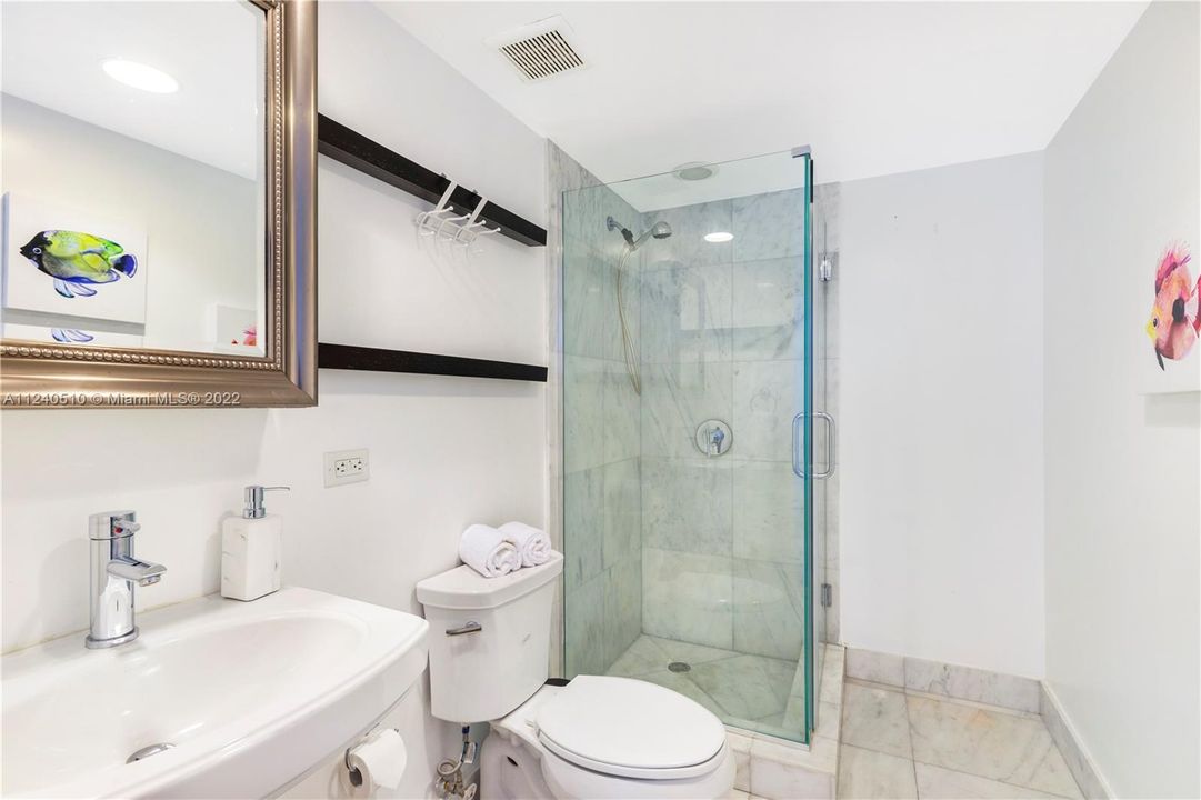 Недавно арендовано: $4,200 (2 спален, 2 ванн, 941 Квадратных фут)