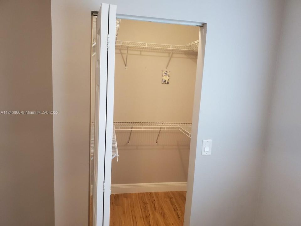 Main Bedroom Walk in Closet