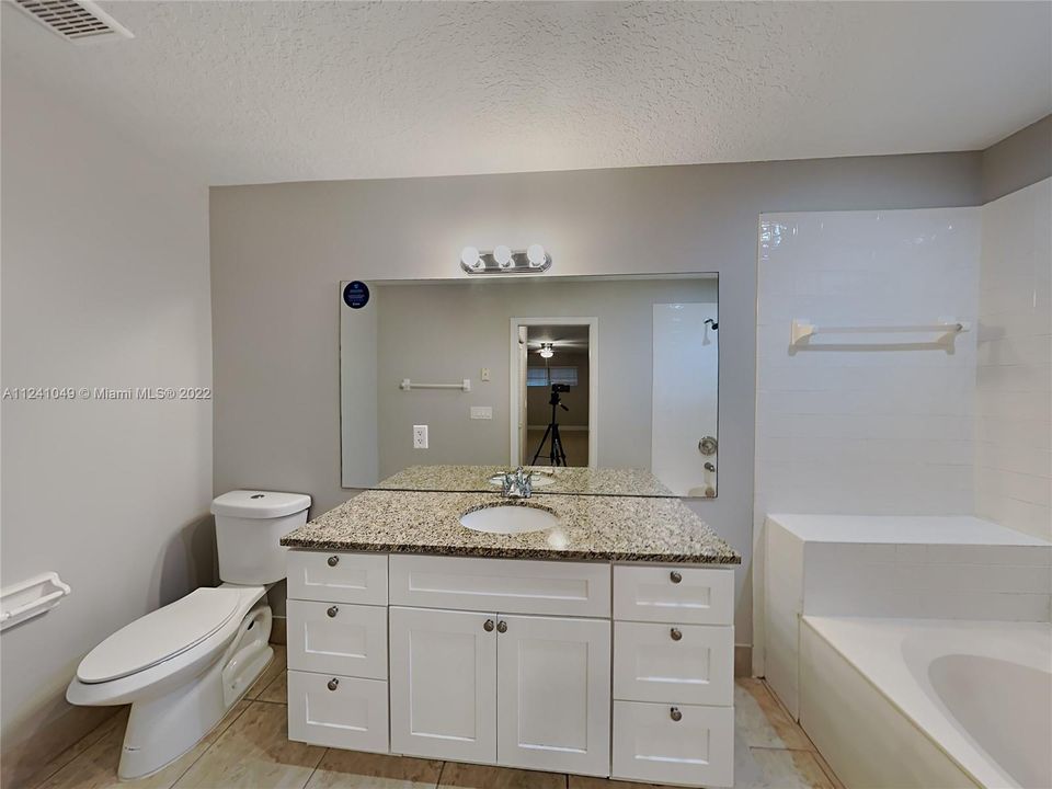 Vendido Recientemente: $699,900 (0 camas, 0 baños, 3256 Pies cuadrados)