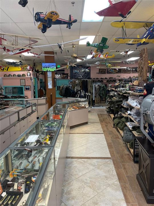 最近售出: $25,000 (0 贝兹, 0 浴室, 0 平方英尺)