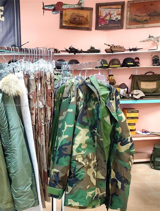 最近售出: $25,000 (0 贝兹, 0 浴室, 0 平方英尺)