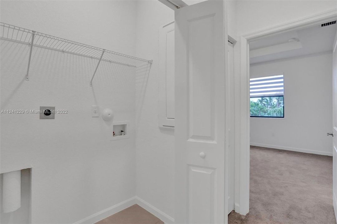 Recently Rented: $2,800 (3 beds, 2 baths, 1697 Square Feet)