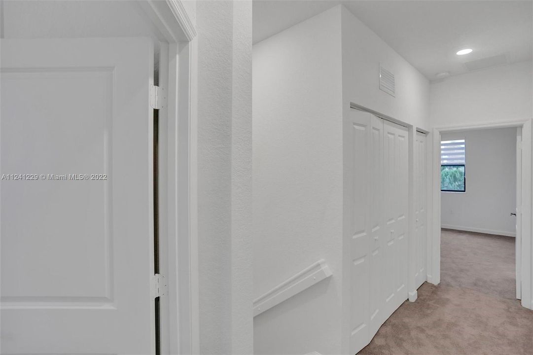 Recently Rented: $2,800 (3 beds, 2 baths, 1697 Square Feet)