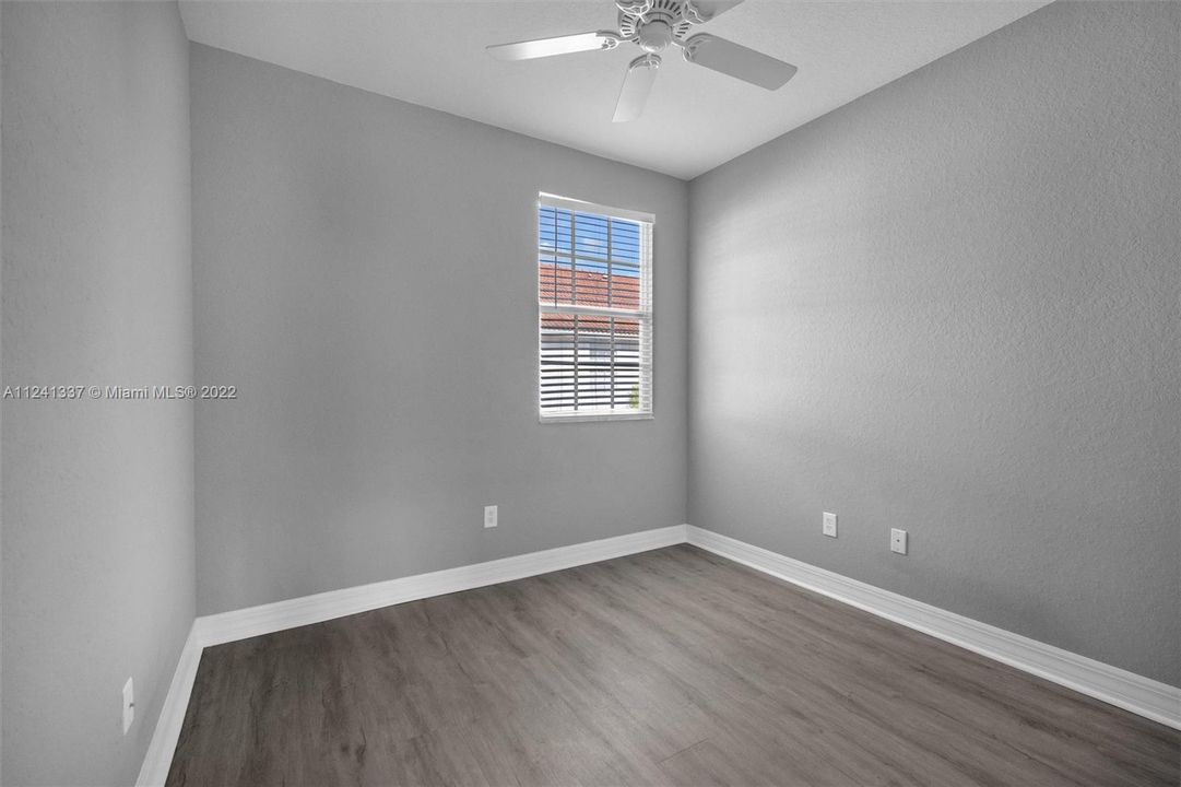 2nd bedroom