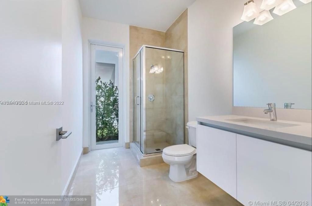 最近租的: $8,000 (5 贝兹, 5 浴室, 3113 平方英尺)