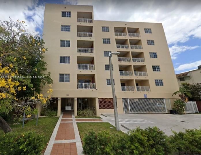 Recently Rented: $1,750 (1 beds, 1 baths, 580 Square Feet)