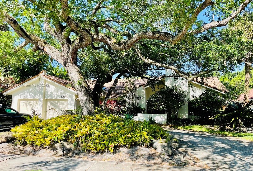Recently Sold: $1,875,000 (4 beds, 3 baths, 3400 Square Feet)