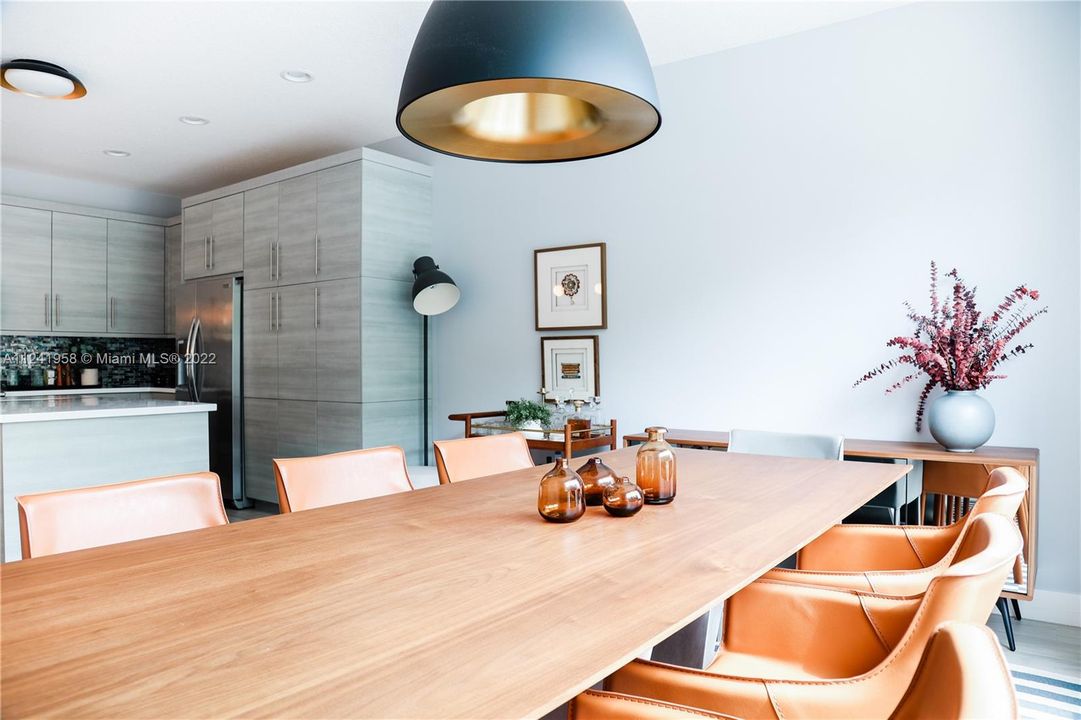 Recently Sold: $1,379,000 (4 beds, 3 baths, 2656 Square Feet)