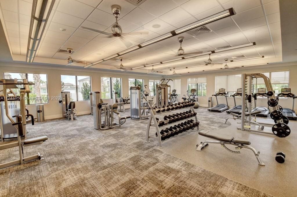 Recently Sold: $1,379,000 (4 beds, 3 baths, 2656 Square Feet)