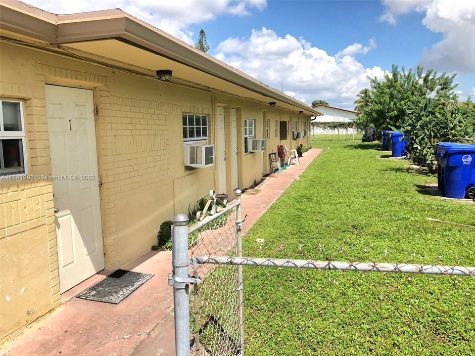 最近租的: $1,750 (2 贝兹, 1 浴室, 750 平方英尺)