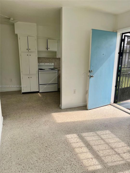 Living / Dining Area