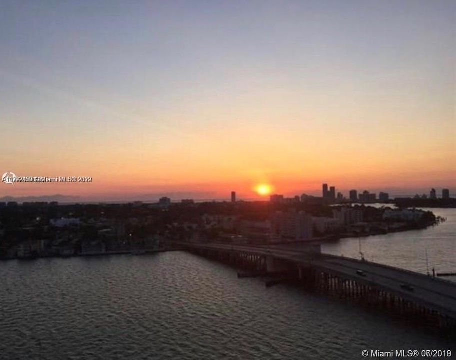 Recently Rented: $2,500 (1 beds, 1 baths, 940 Square Feet)