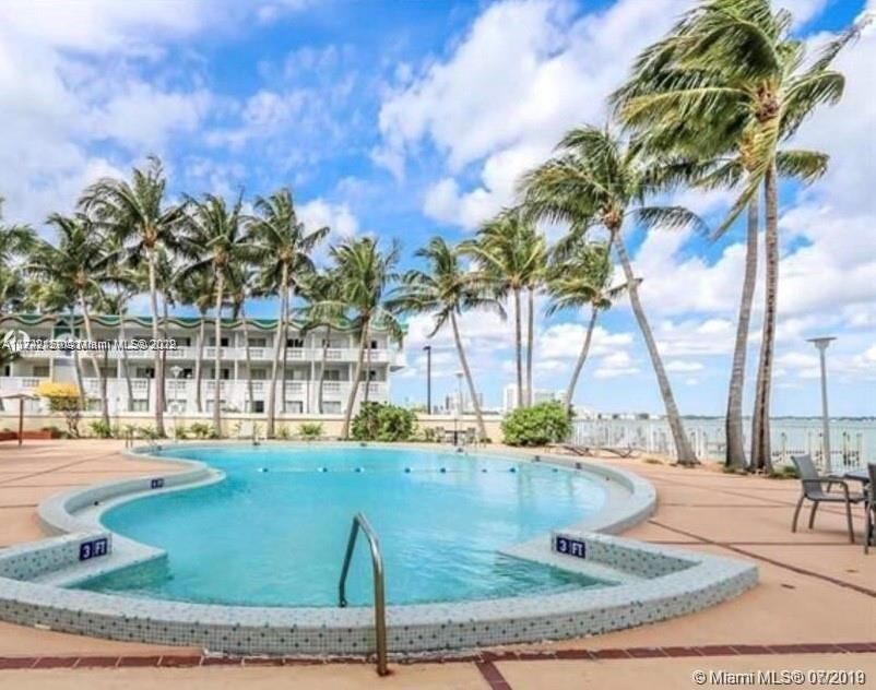 Recently Rented: $2,500 (1 beds, 1 baths, 940 Square Feet)