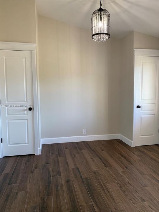 Recently Rented: $6,750 (4 beds, 2 baths, 1964 Square Feet)