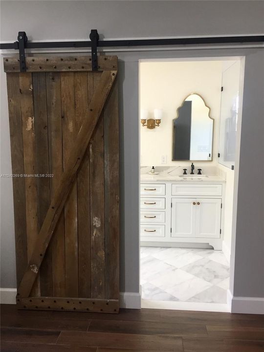 Recently Rented: $6,750 (4 beds, 2 baths, 1964 Square Feet)