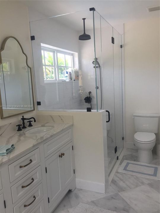 Recently Rented: $6,750 (4 beds, 2 baths, 1964 Square Feet)