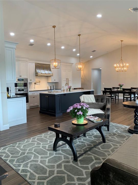 Recently Rented: $6,750 (4 beds, 2 baths, 1964 Square Feet)