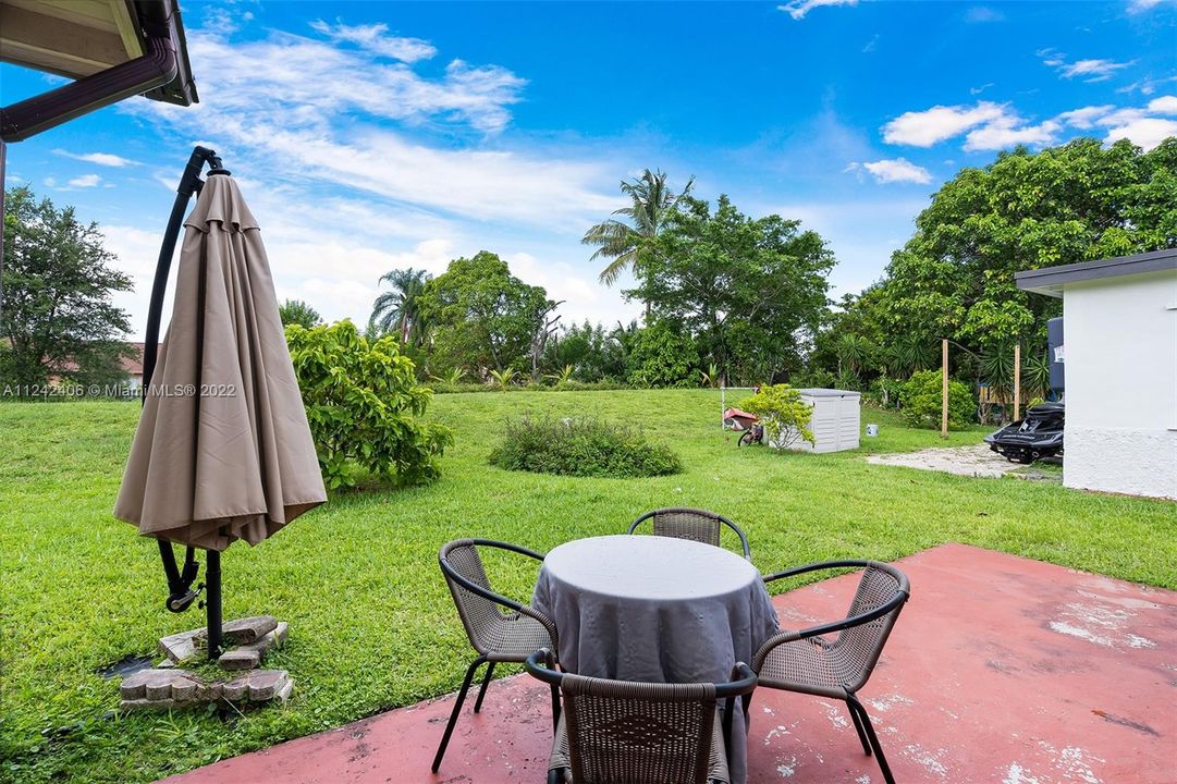 Vendido Recientemente: $290,000 (2 camas, 1 baños, 1062 Pies cuadrados)