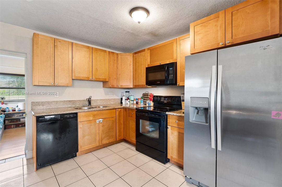 Vendido Recientemente: $290,000 (2 camas, 1 baños, 1062 Pies cuadrados)